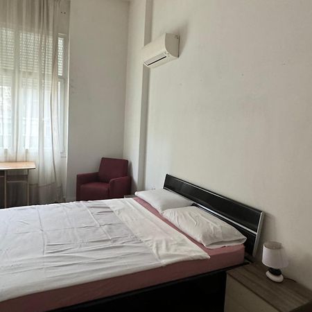 Ambassador Tirana Apartment Экстерьер фото